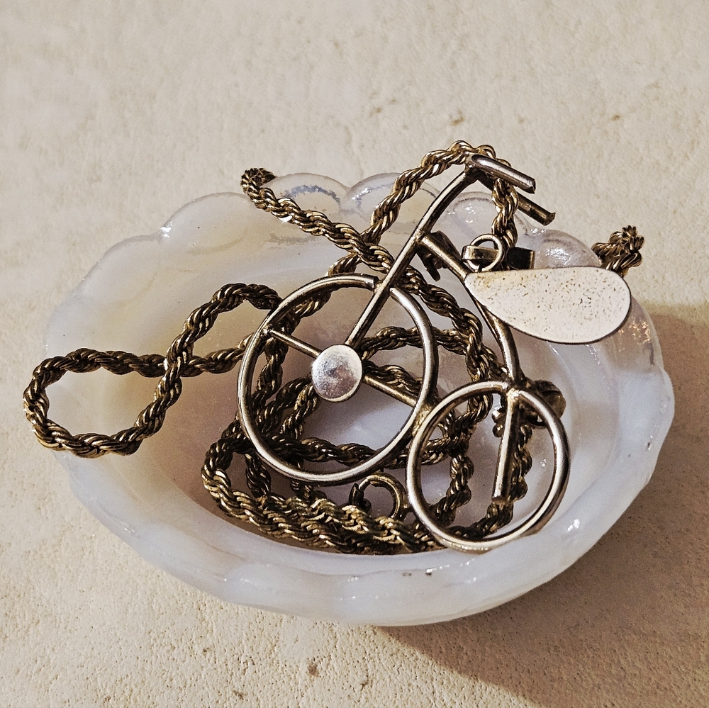 VTG Trifari Signed Gold Tone Bicycle Brooch/Pin Pendant Convertible 20" Necklace